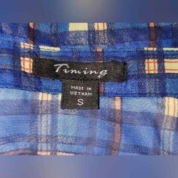 Timing Sheer flowy Button Up Top Women Size Small Lightweight - Picture 4 of 4